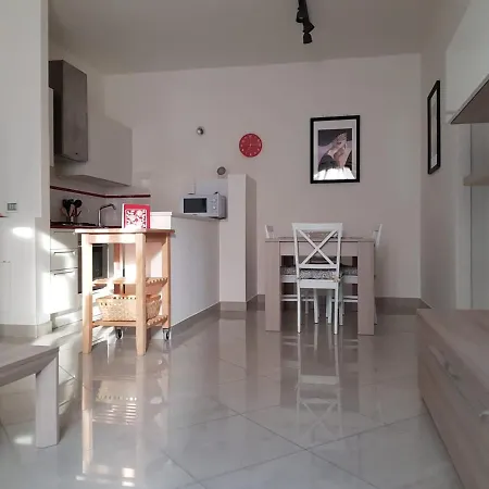 Caletta 2 * カスティリョンチェッロ